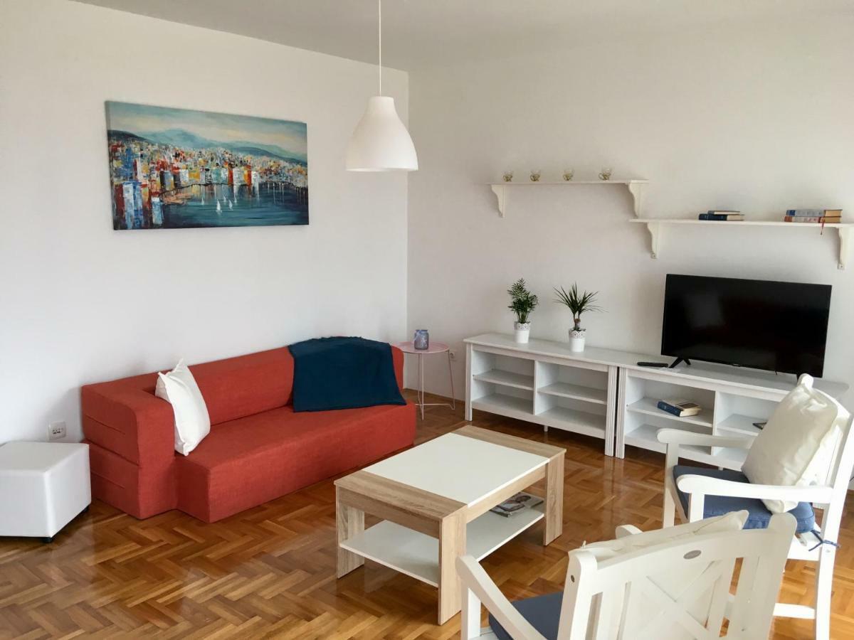 Apartments Novi Vinodolski Bagian luar foto